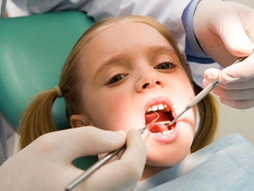 Thực hiện trám răng trẻ em ở đâu để có kết quả tốt 2