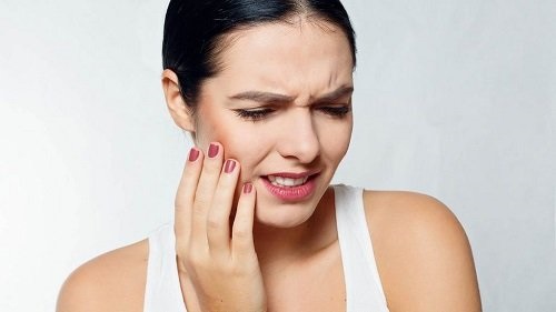 Bọc răng sứ bị cộm - Cách khắc phục hiệu quả 2